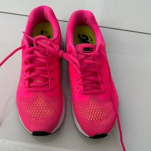 Nike Women's Vibrant Pink Athletic Shoes
